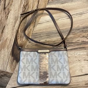 Michael Kors crossbody purse